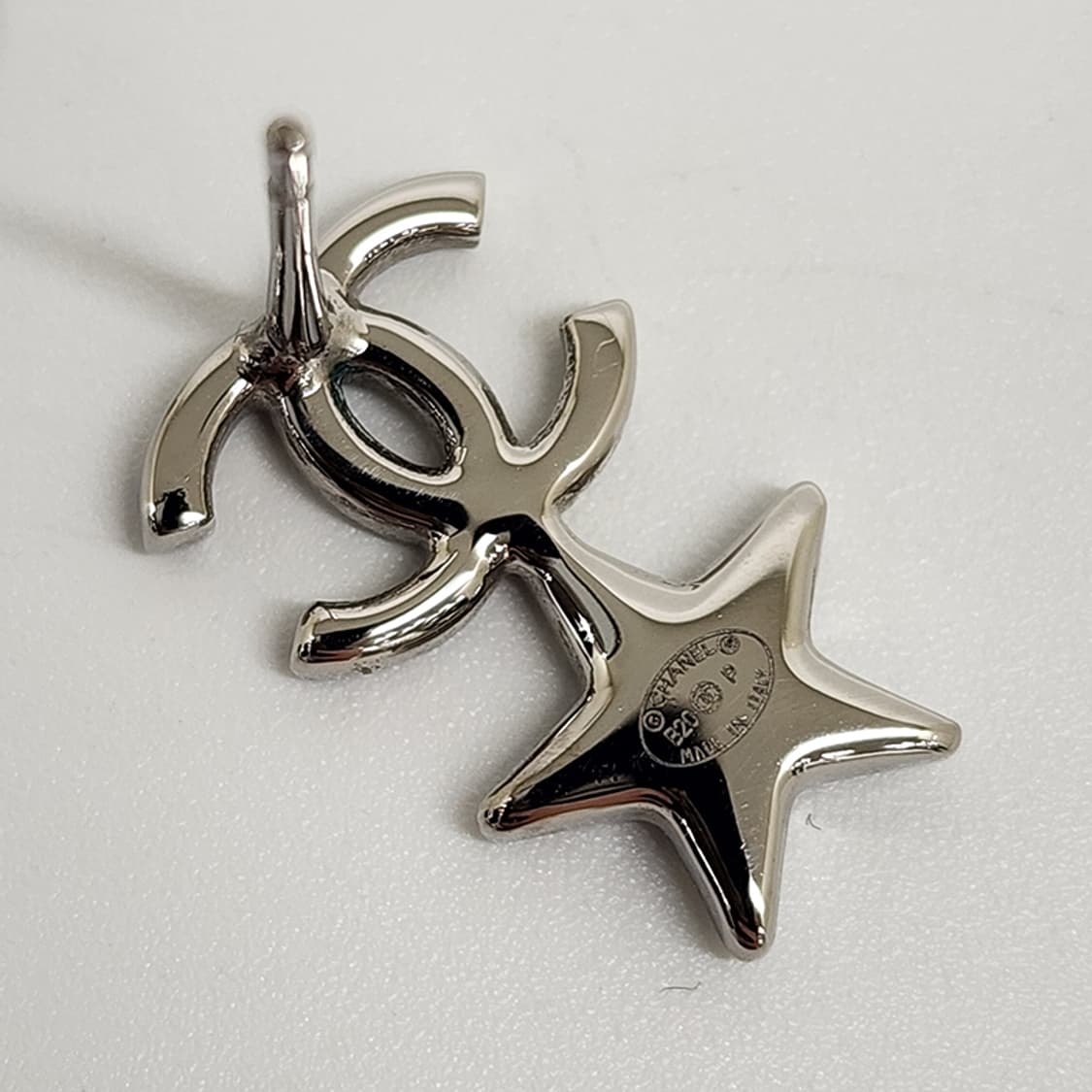 샤넬 스타 CC 로고 크리스탈 이어링
 상품이미지4