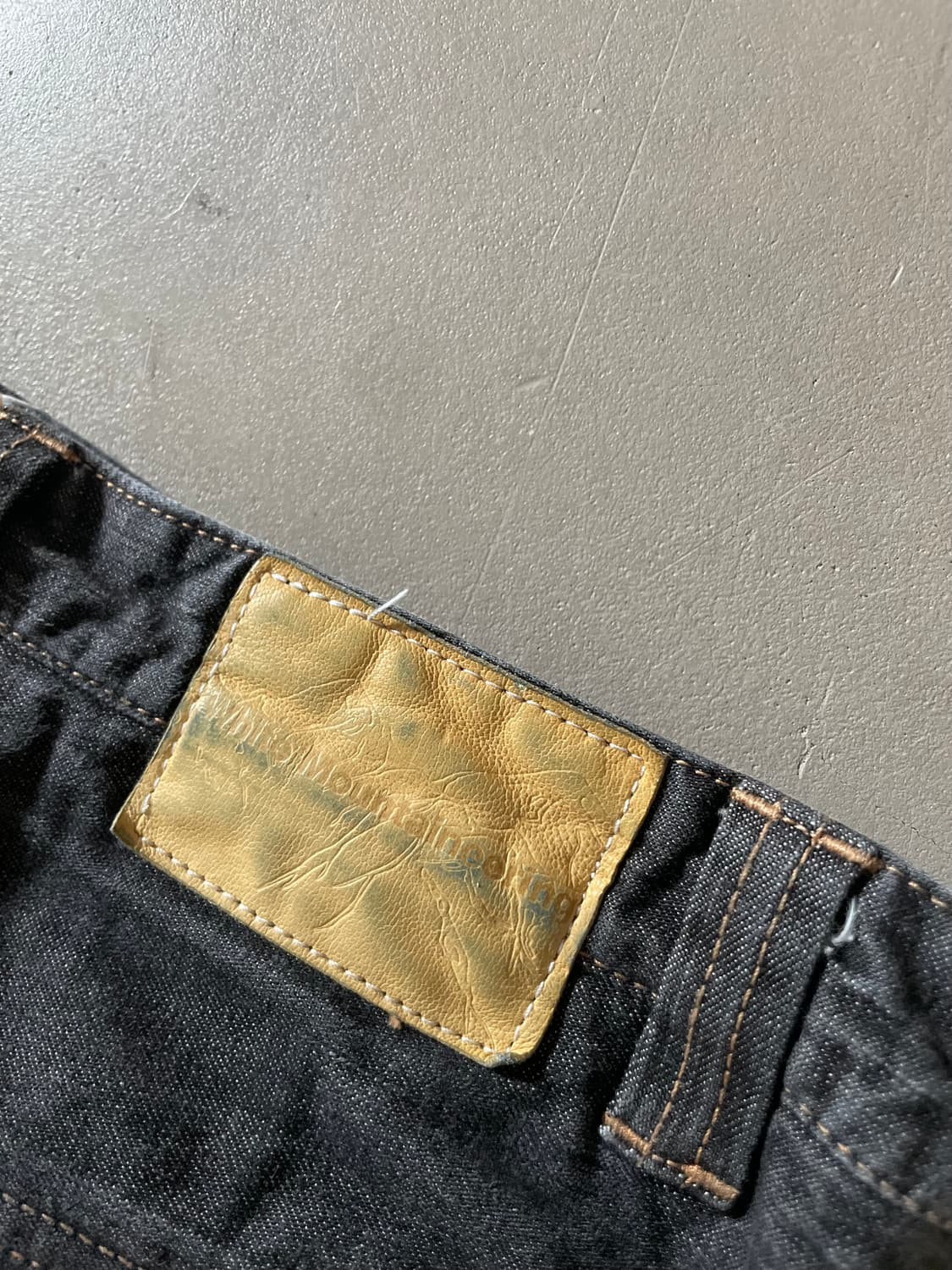 화이트마운터링 Distressed Denim Pants 상품이미지3