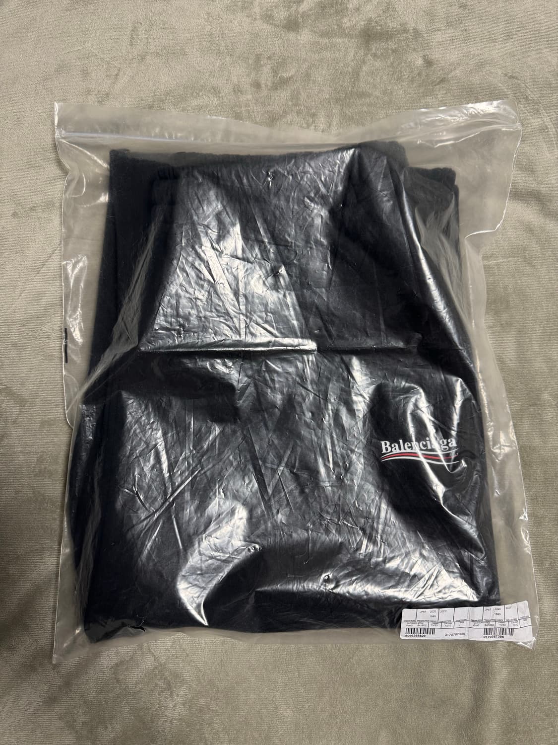 [L] 발렌시아가 폴리티컬 웨이브 로고 스웨트팬츠 블랙 상품이미지5