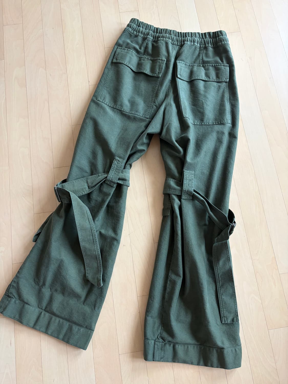 드리스반노튼 루즈스트랩 카고 M 23AW 상품이미지2