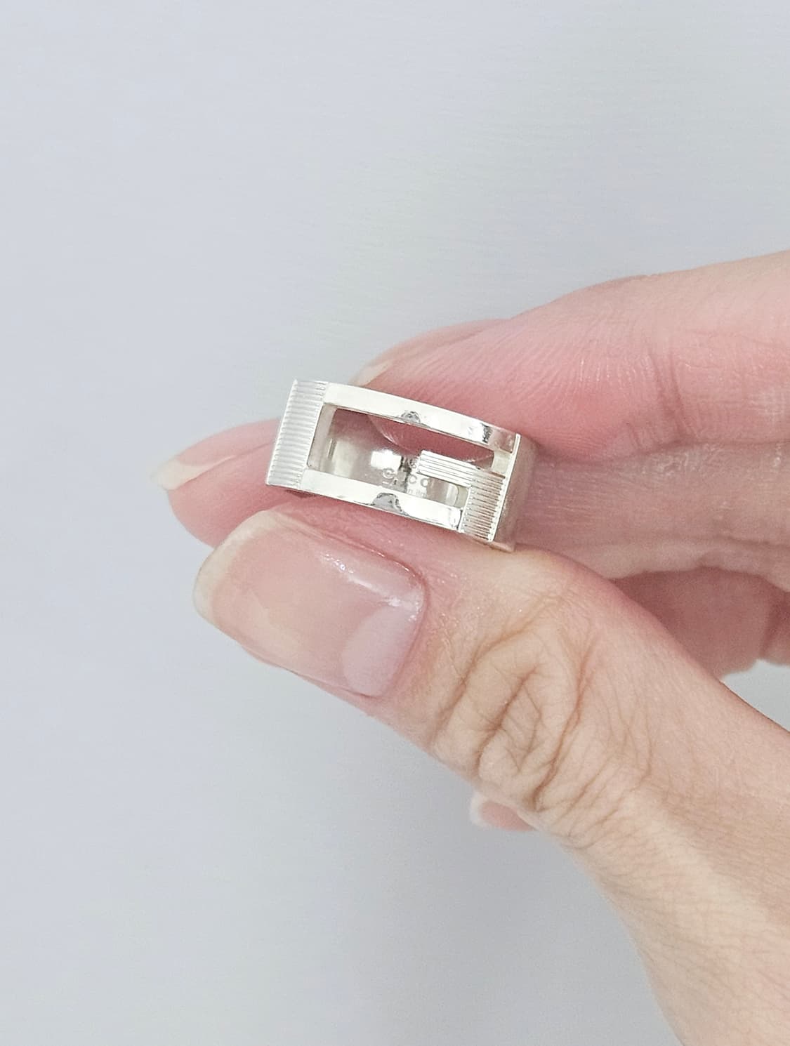 구찌 브랜디드 컷아웃 G 반지 [정품/8호/실측7.5호] 상품이미지4