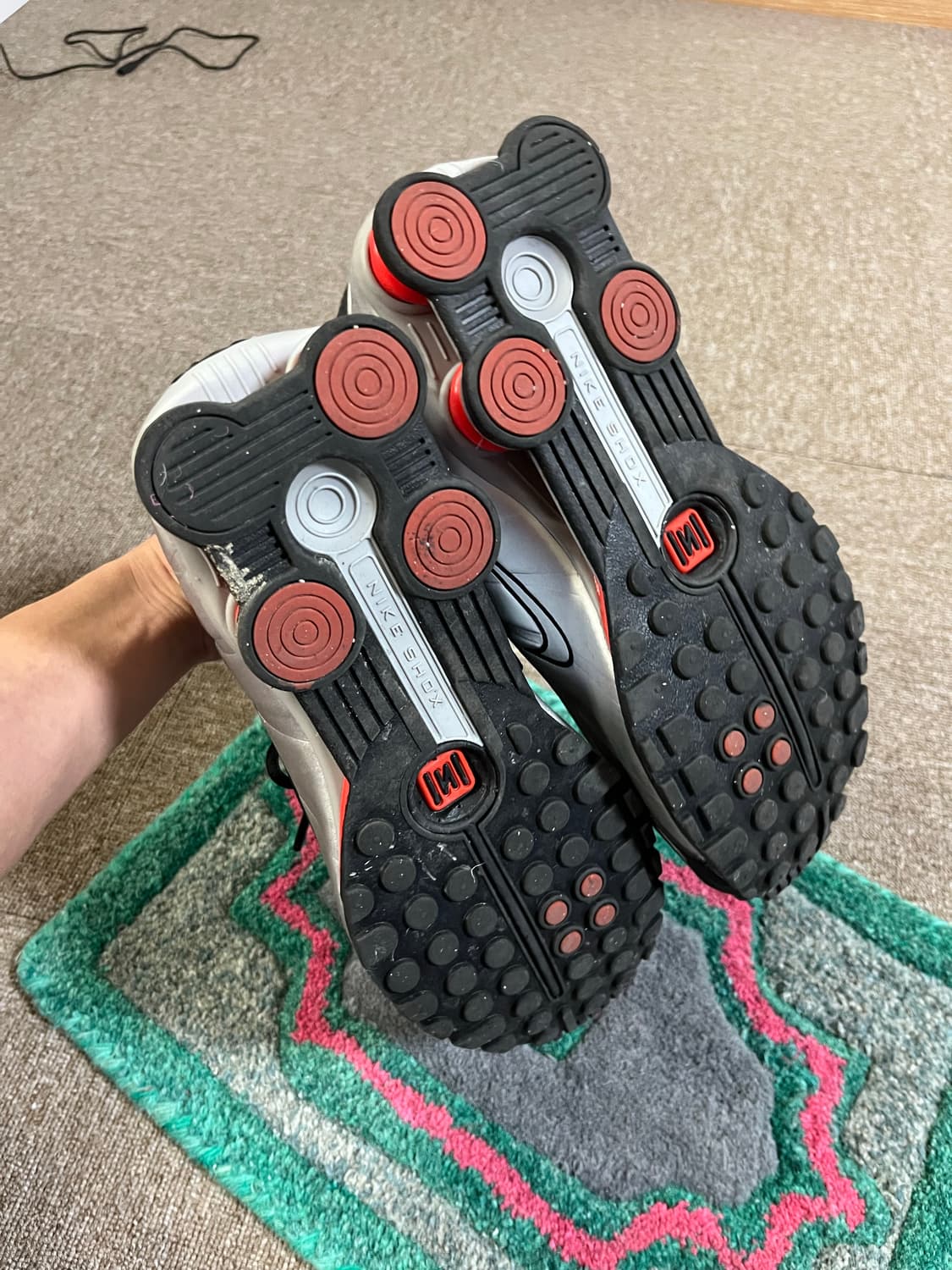 나이키 샥스 R4 운동화 사이즈 280 상품이미지8