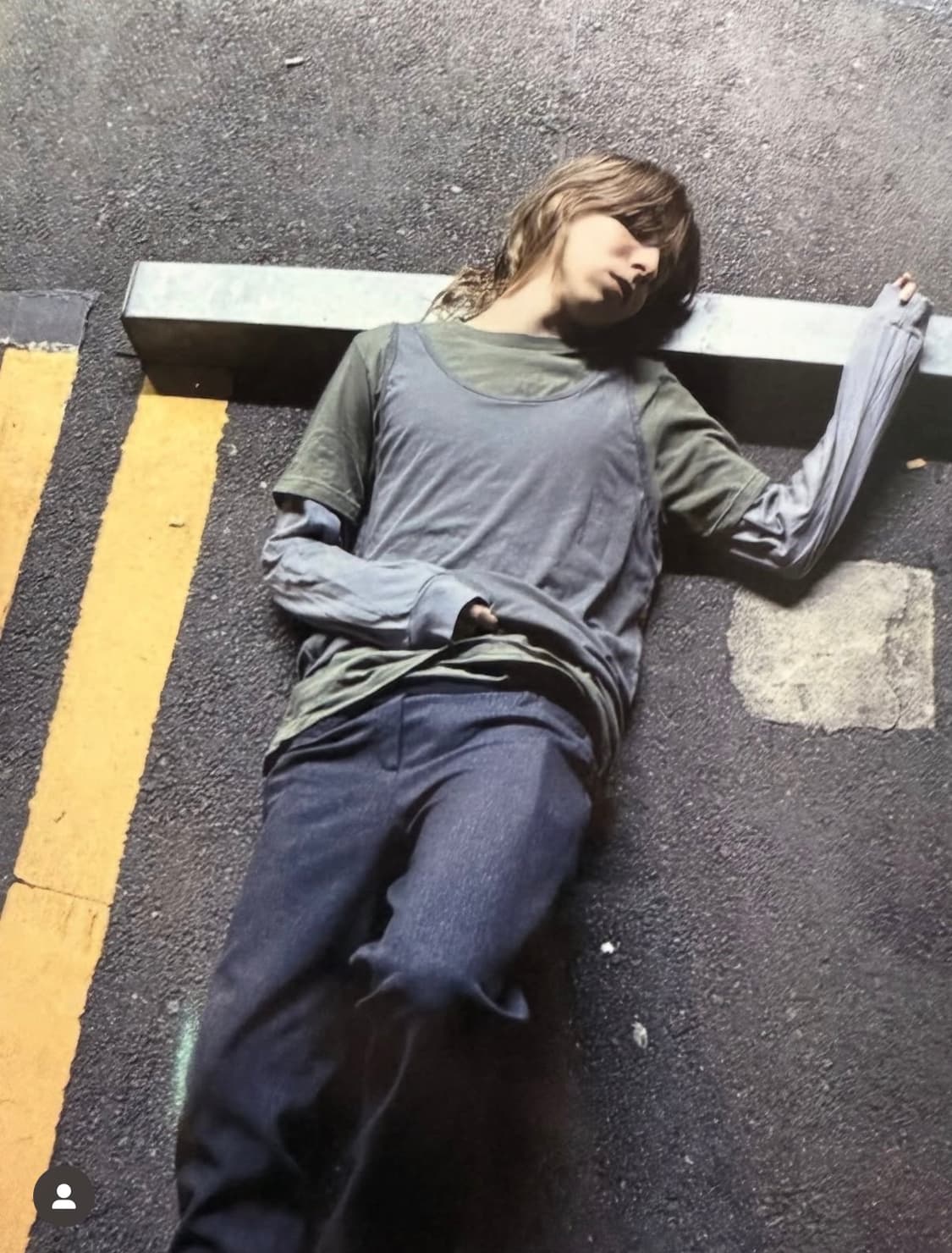 at is at 트리플 레이어드 티셔츠 (그레이,그린) 상품이미지1