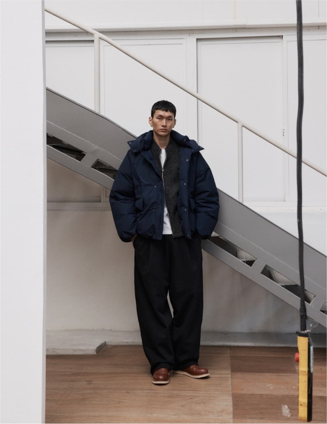 자바나스_원턱 와이드 헤비 스웨트 팬츠_블랙 상품이미지1