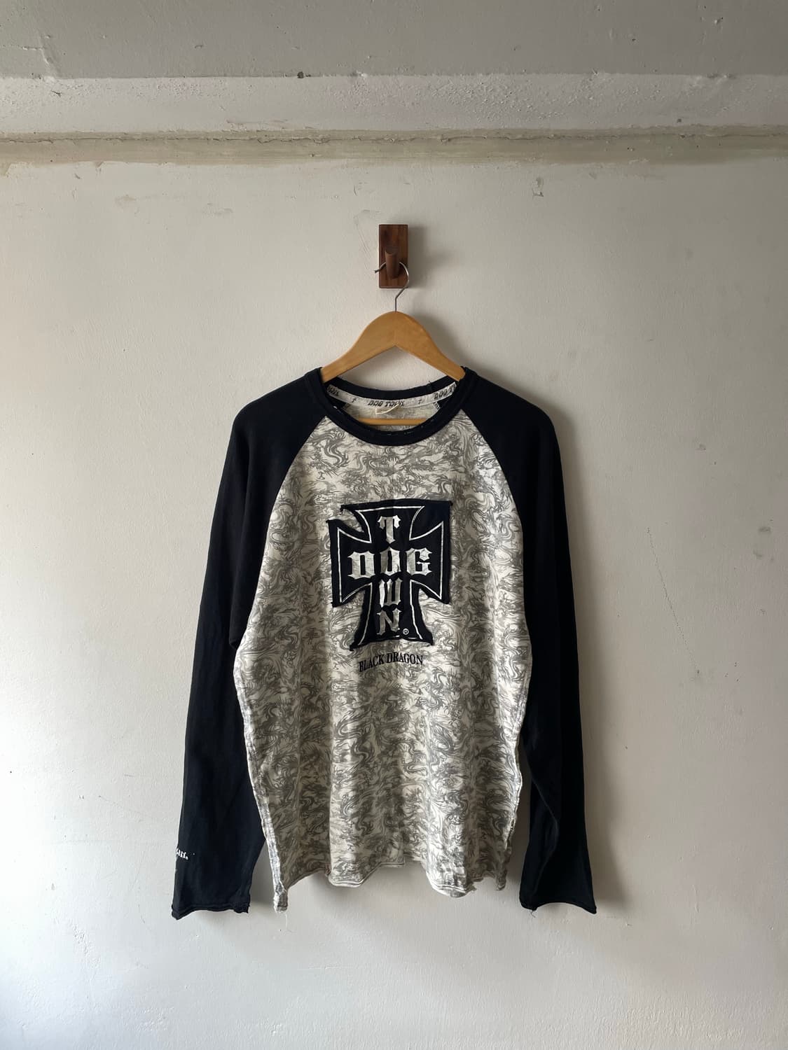 Vintage DogTown Black Dragon T-shirt 상품이미지1