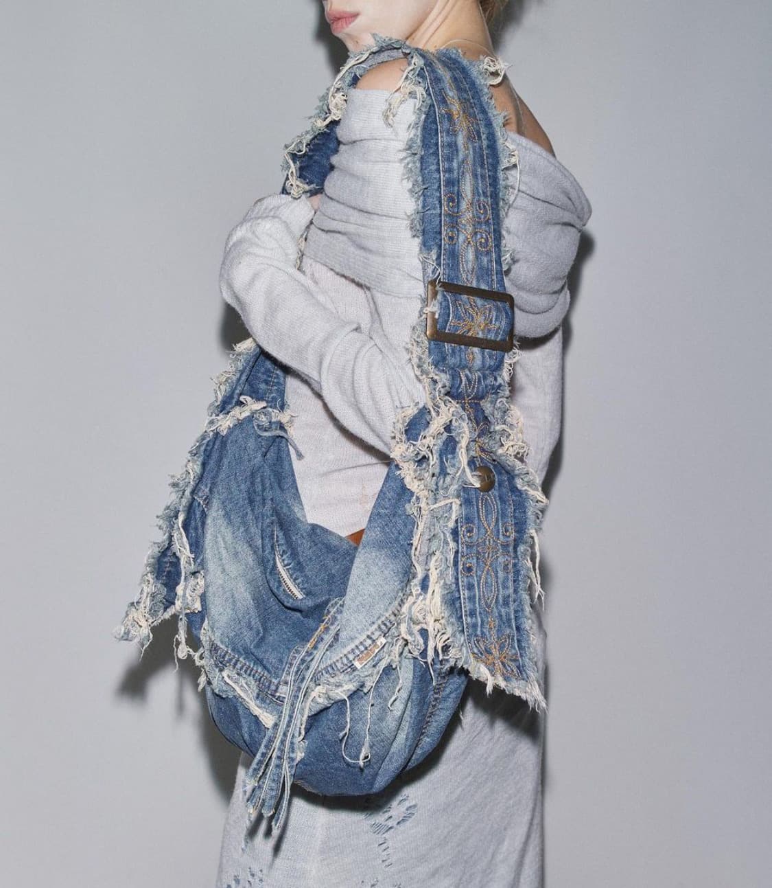 [새상품] 스컬프터 디스트로이드 데님 더플백 상품이미지1