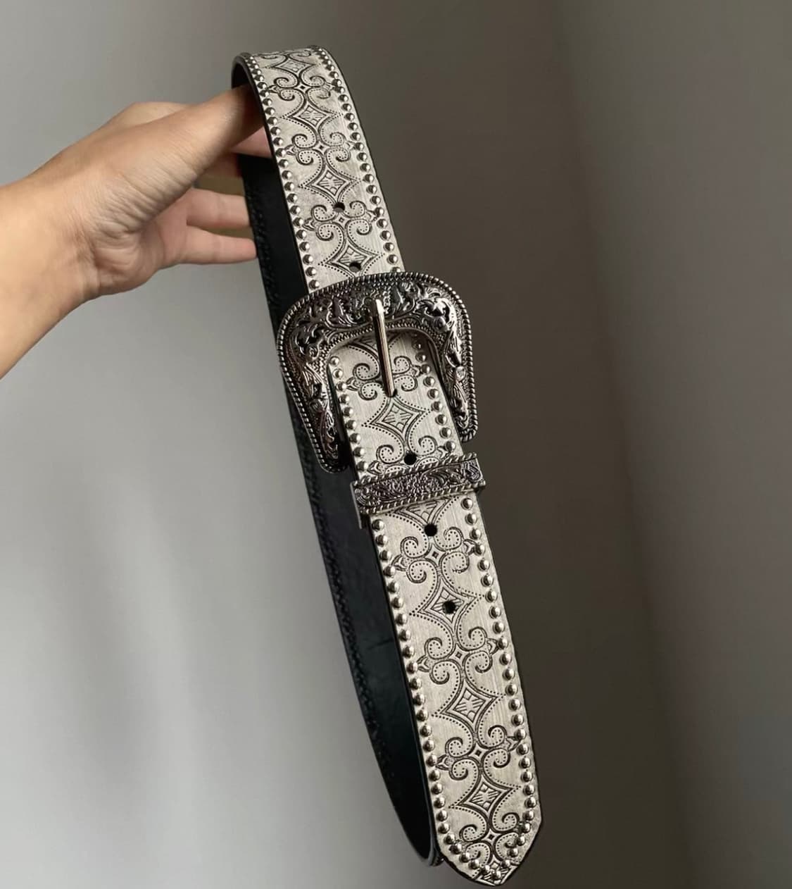Y2k White Metal Totem Carved belt 상품이미지3