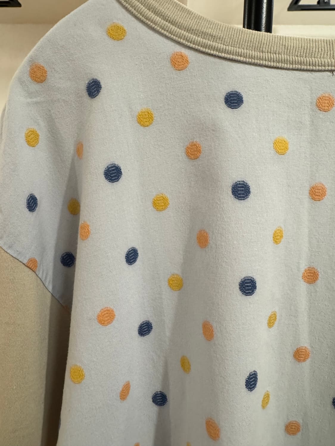 쉽스 그래픽 도트 프린팅 반팔 티셔츠 상품이미지2