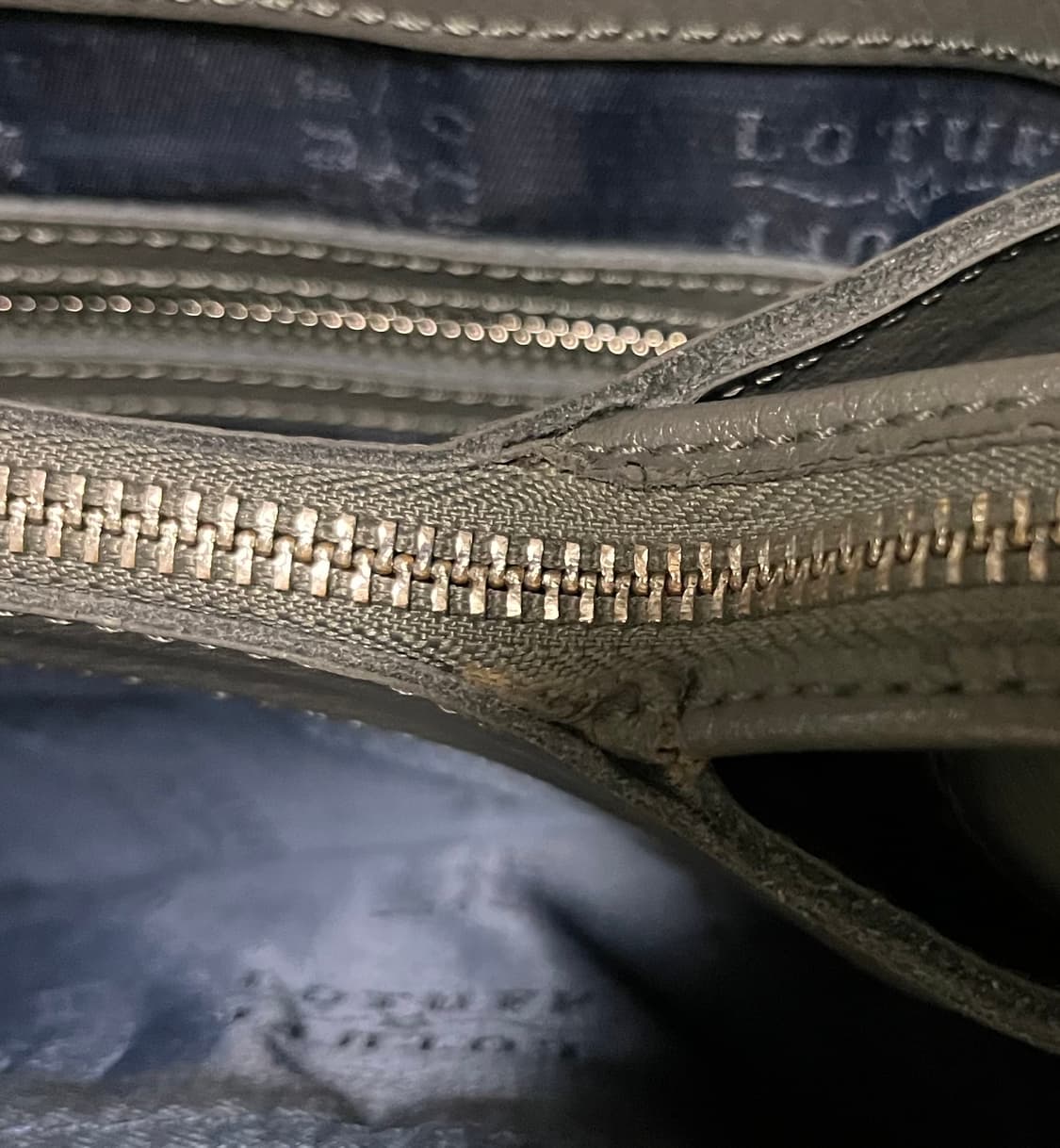 로터프 LOTUFF 가죽 토트백 상품이미지9