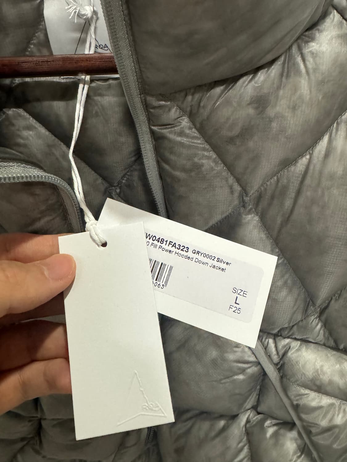 로아 누나 패딩 실버 L 새상품 상품이미지3