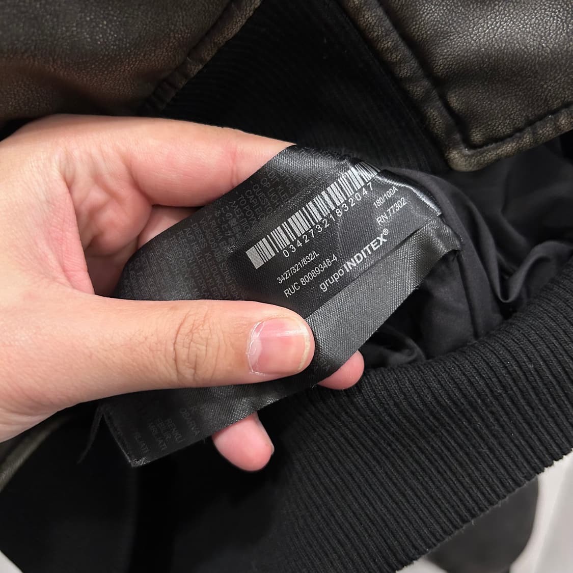 자라 맨즈 비건레더 ma-1 항공 봄버자켓 상품이미지4