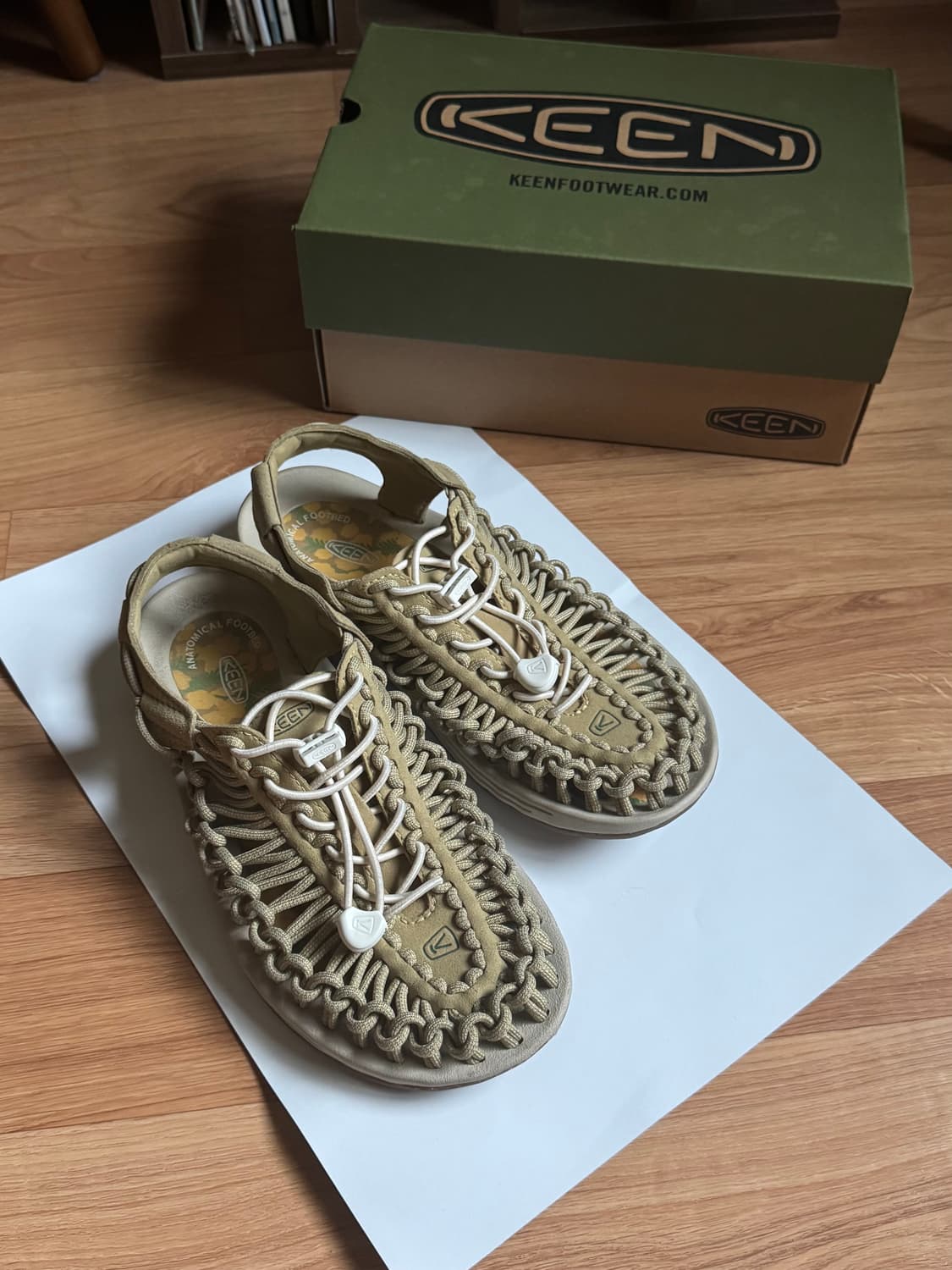 킨 유니크 여성 샌들 카키 240 상품이미지3