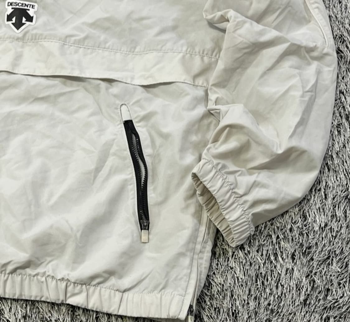 데상트 바람막이 아노락 95/M 상품이미지3