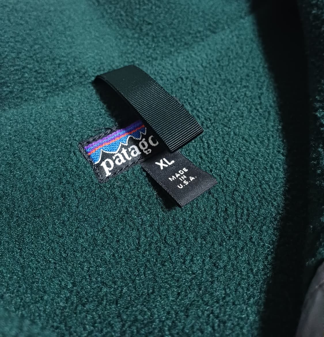 🇺🇸 파타고니아 쉘드 신칠라 자켓 - 그레이 / 포레스트 그린 상품이미지4