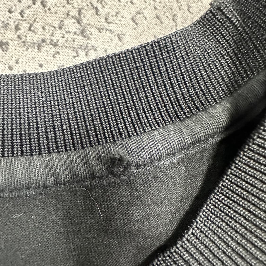 ✨ (바배) 솔리드옴므 블랙 반팔티 46 상품이미지4