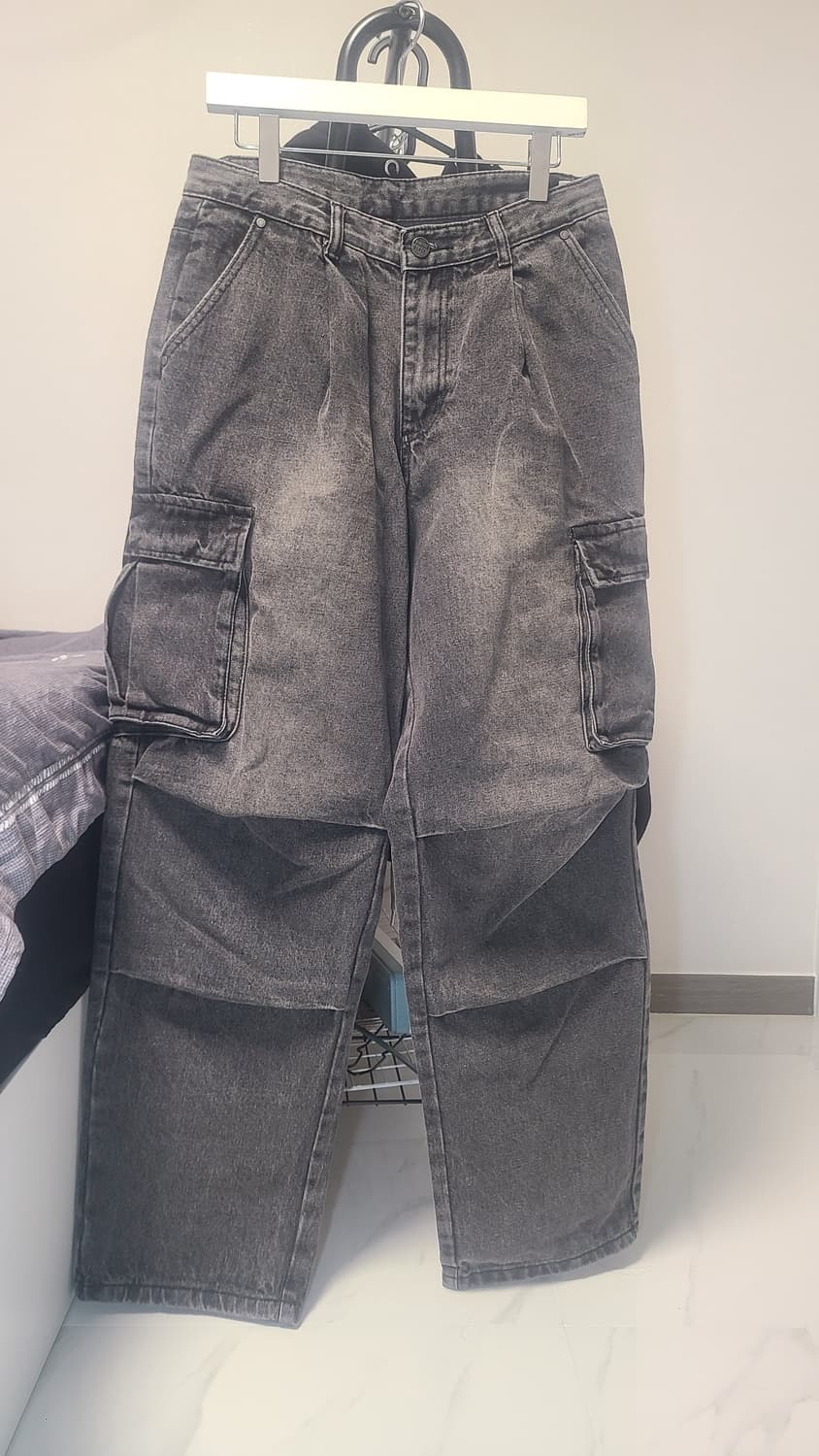 디미트리블랙 카고팬츠 판매해요 상품이미지2