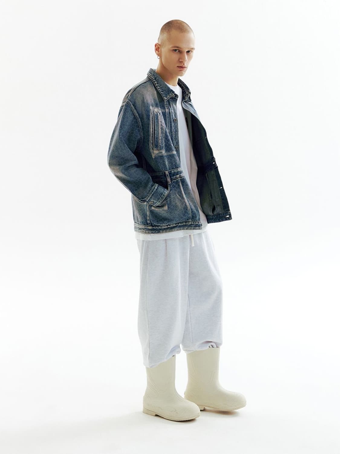 CHOWOO Denim Trucker Jacket 오버핏 데님 트러커자켓 상품이미지2