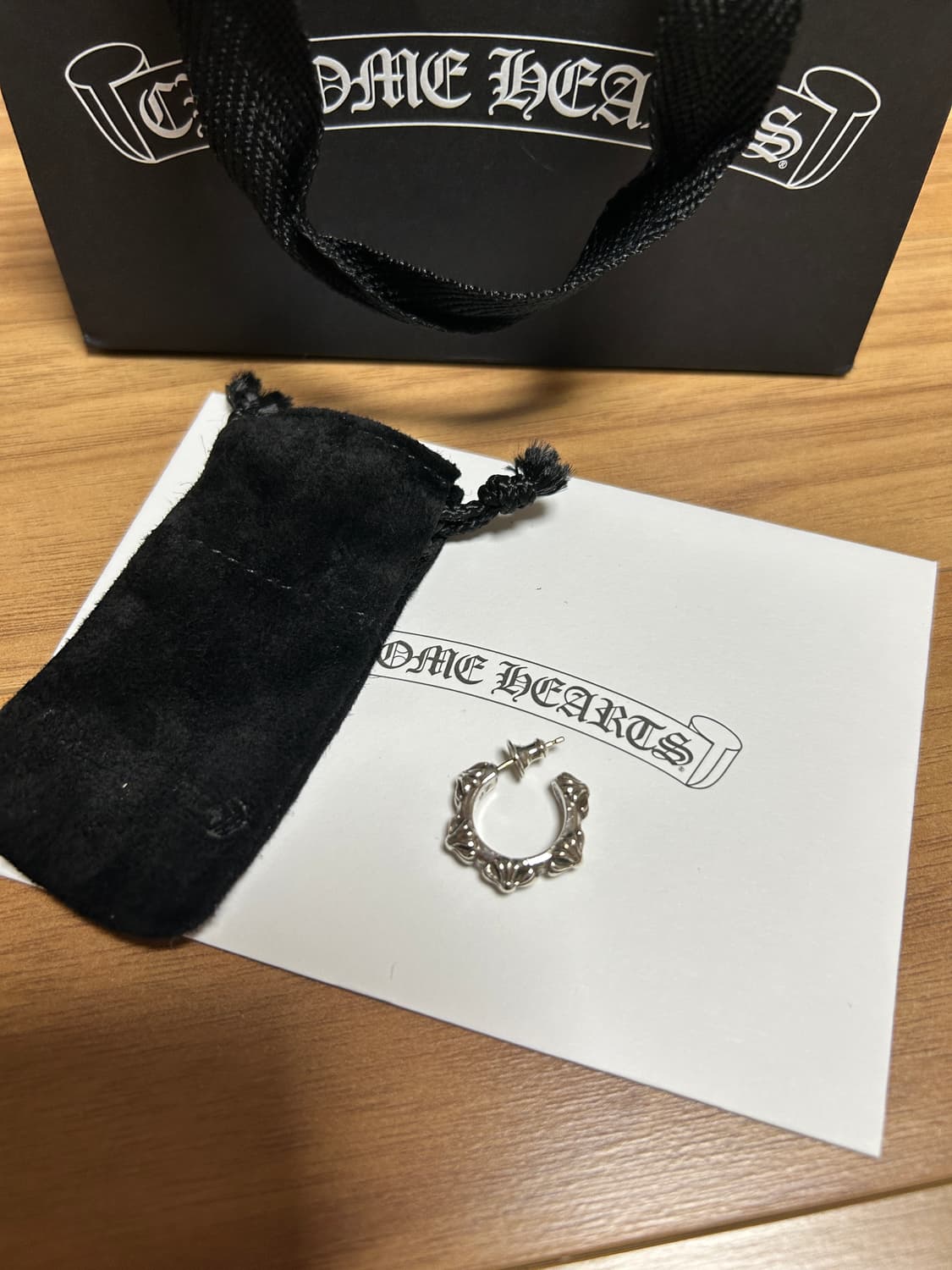 크롬하츠 크로스밴드 후프 이어링 상품이미지1