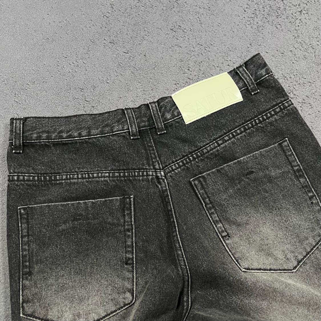 SATUR 세터 워싱 흑청 데님 팬츠 상품이미지4