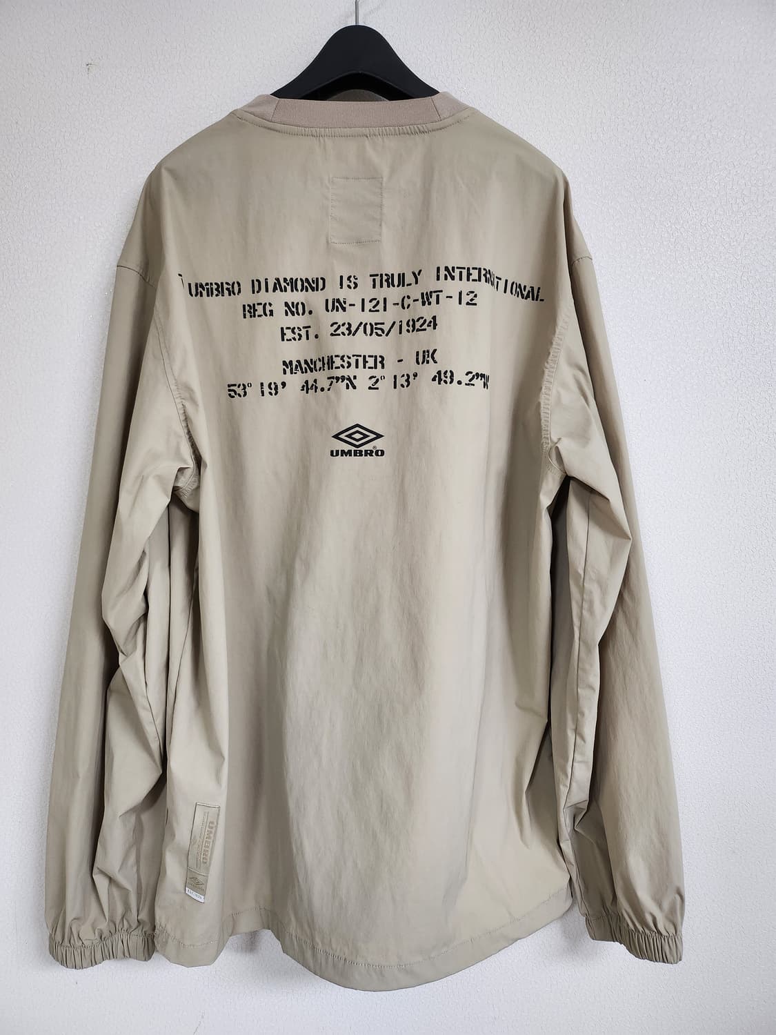 엄브로 아노락스타일티셔츠(100 상품이미지3