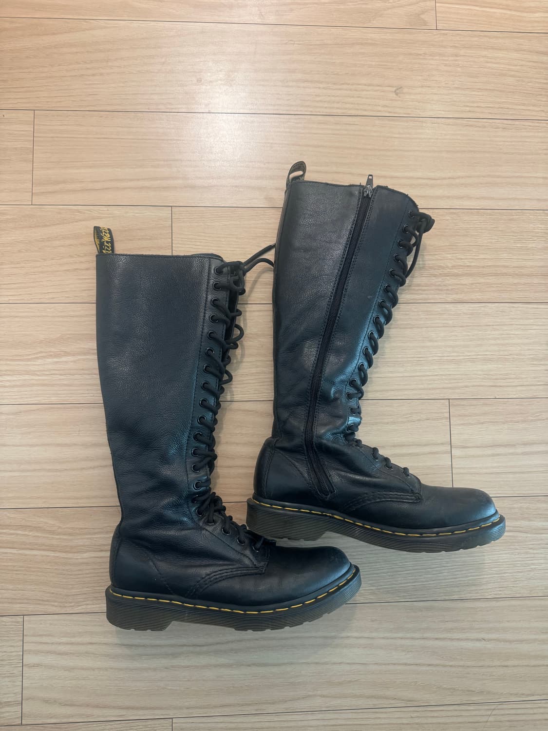 닥터마틴 20홀 롱부츠 38eu 5uK  상품이미지1