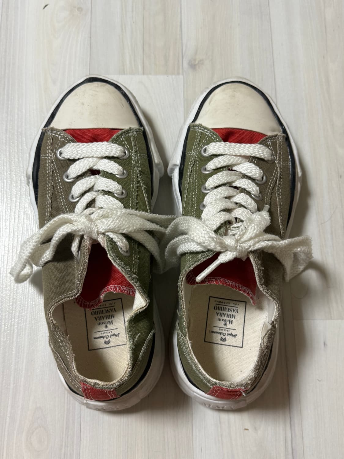 메종 미하라 야스히로 x 나이젤 카본 로우 컷 스니커즈 아미 그린 41 상품이미지4