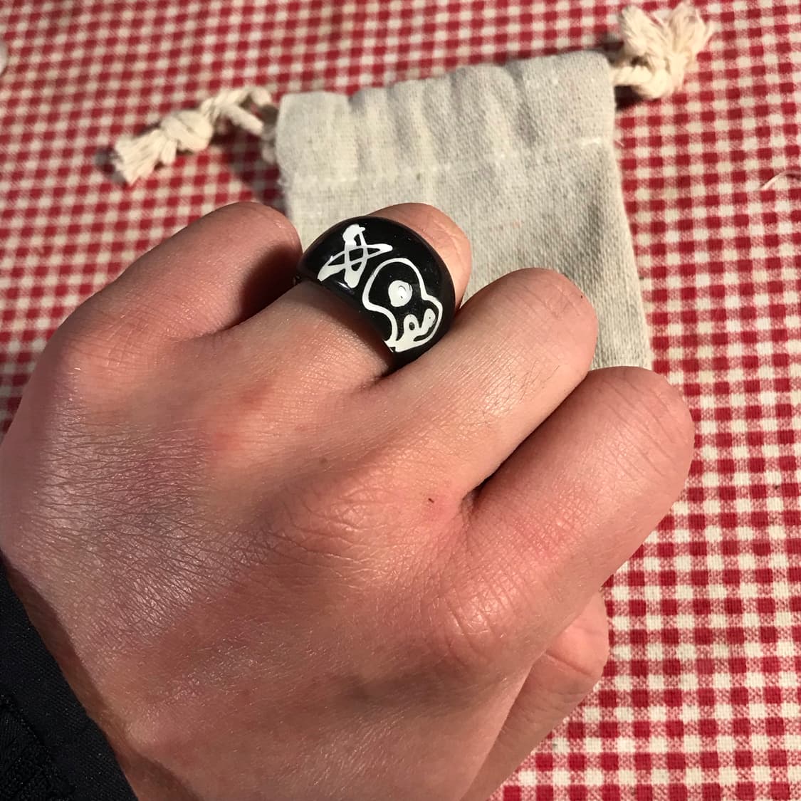 재팬 빈티지 아크릴 블랙 스케치 반지 상품이미지3