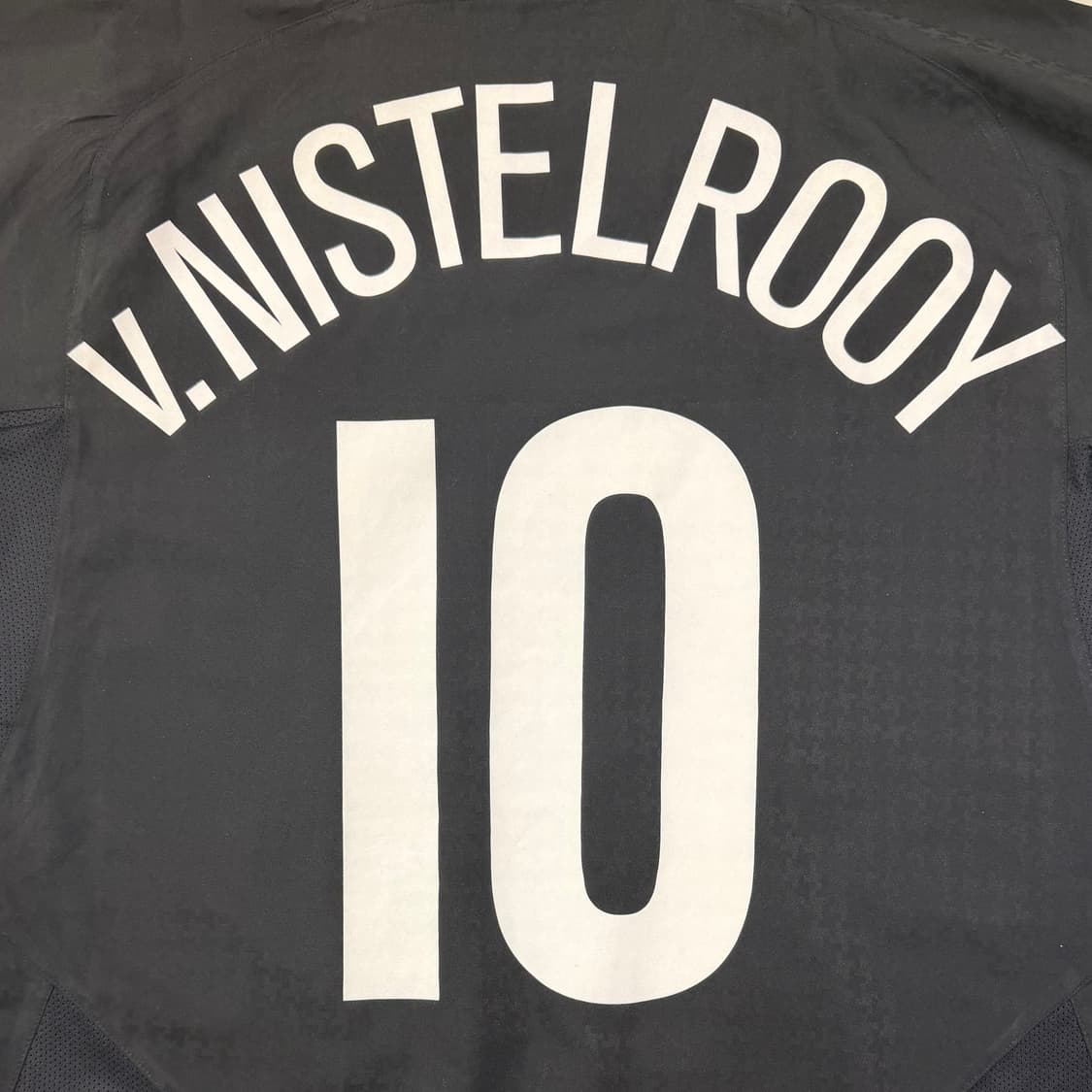 03-05 맨유 어웨이 반니스텔루이 상품이미지2