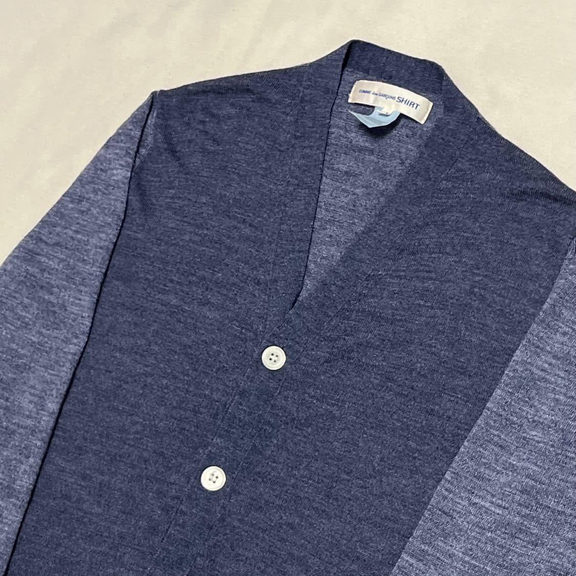 꼼데가르송 브이넥 가디건 상품이미지1