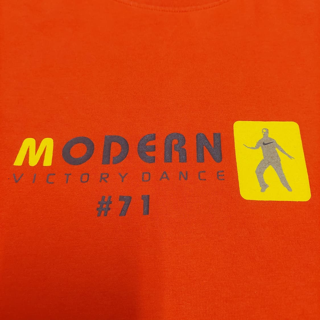 00s Vintage Nike Modern Dance T-Shirt 상품이미지3