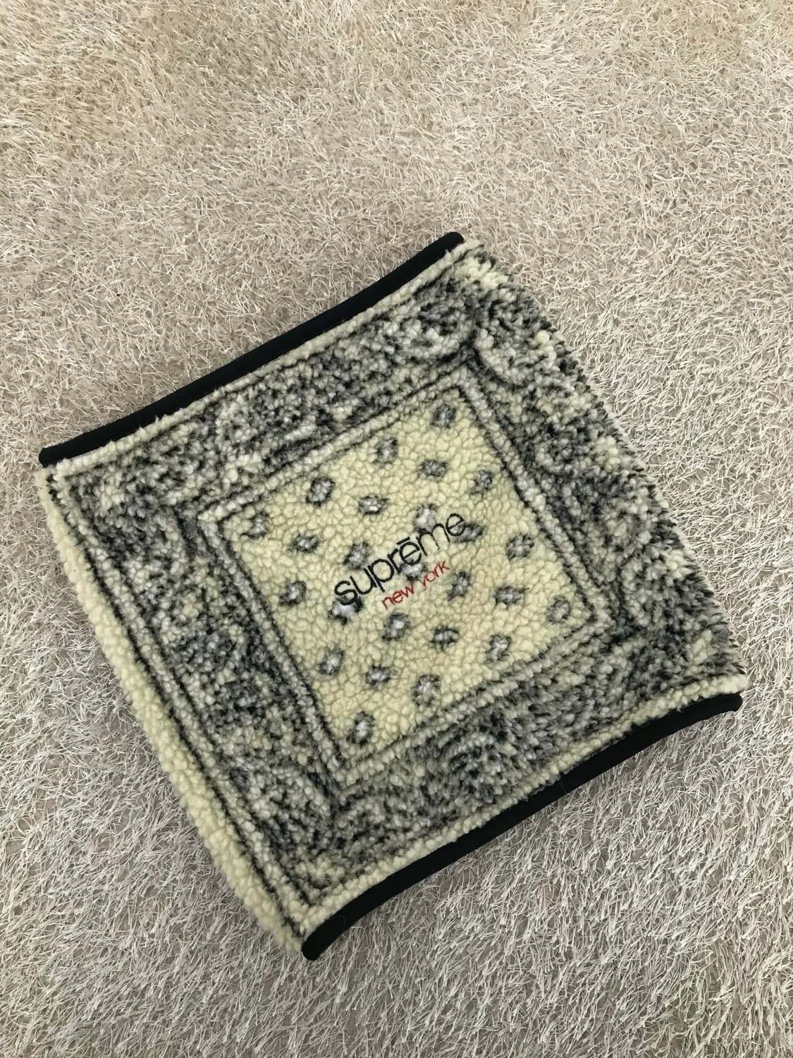 슈프림 페이즐리 플리스 넥워머 상품이미지3