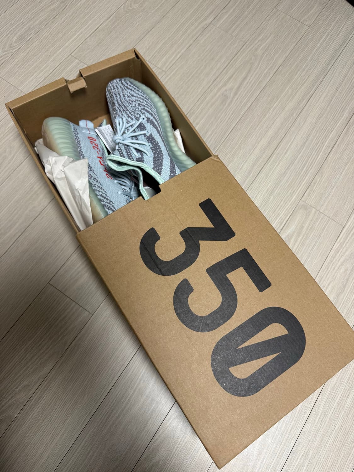 아디다스 이지부스트 블루틴트265 상품이미지1