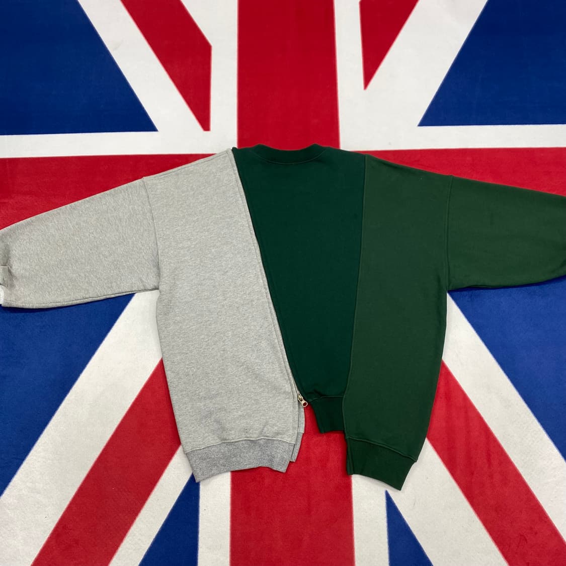 소윰 크로스지퍼 맨투맨 여성 free 상품이미지5