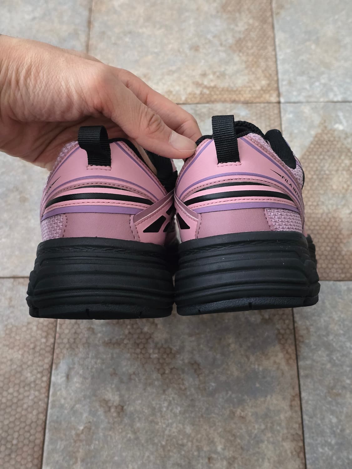 (240)휠라 인터런 블랙 핑크 상품이미지7