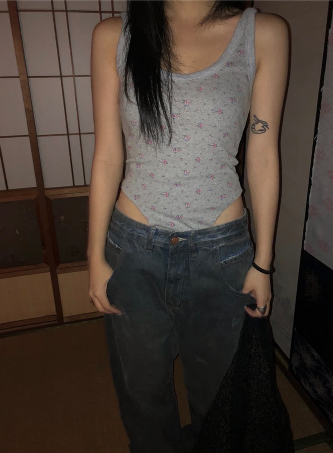 이이알하우스 플라워 바디수트 슬리브리스 상품이미지2