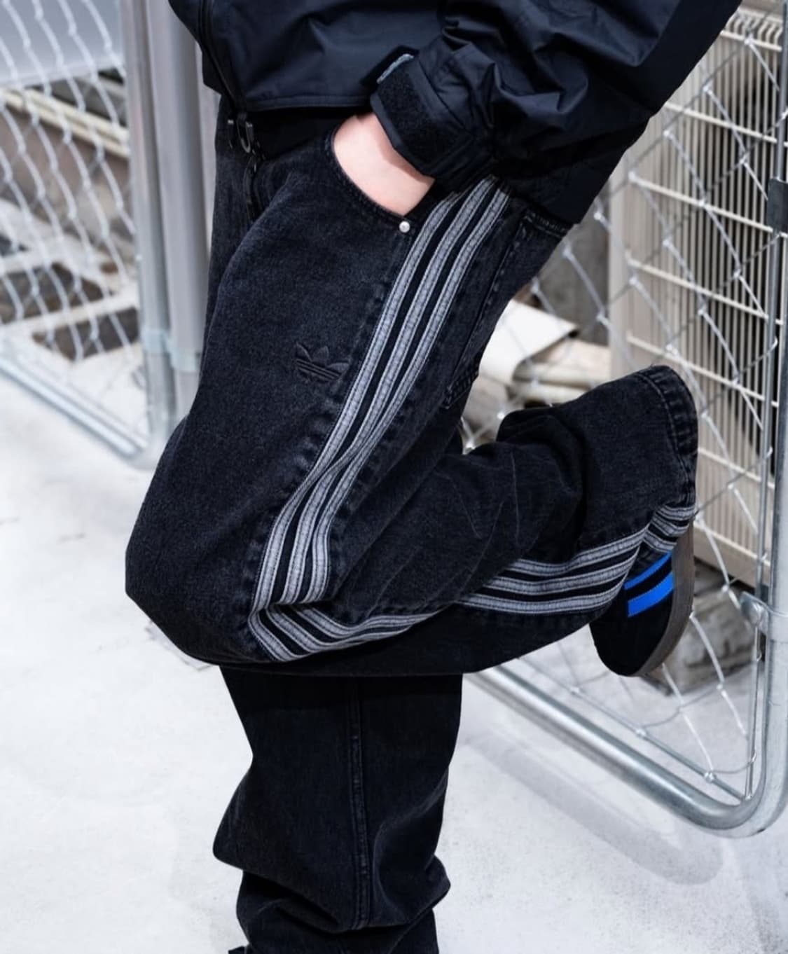 [36] 아다다스 아디컬러 데님 파이어버드 팬츠 트루 블랙데님 새상품 상품이미지1