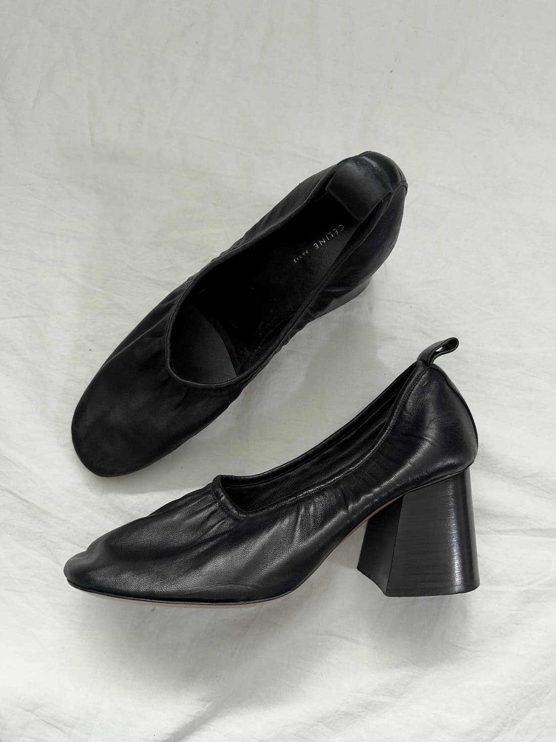 셀린느 피비파일로 소프트 발레리노 램스킨 펌프스 상품이미지1