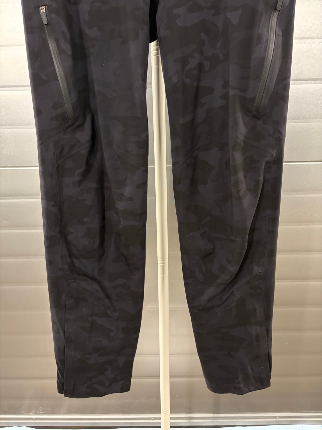 Lululemon Women's Camo stretch pants 2 상품이미지4