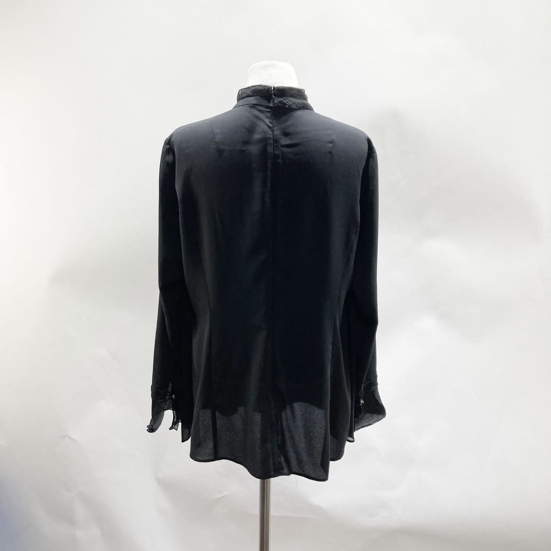 도호 여성브로치 블랙블라우스 55 진스센스 상품이미지3