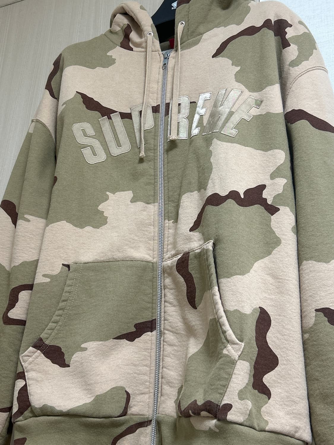 슈프림 아크 써멀 후드집업 데저트 카모 - 24FW (급처) 상품이미지1