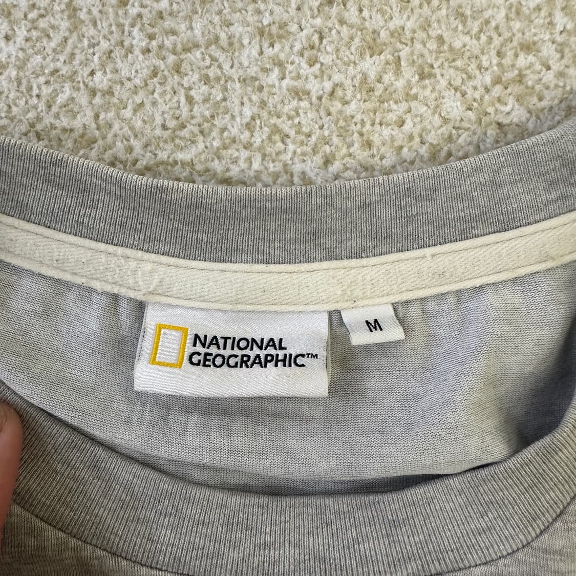 M 네셔널지오그래픽 그레이 반팔티 0319D 상품이미지2