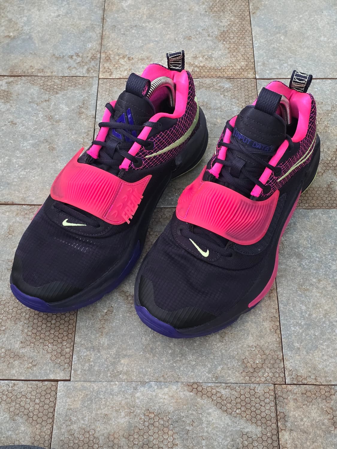 (275)나이키 줌 프릭 3 케이브 퍼플  상품이미지1