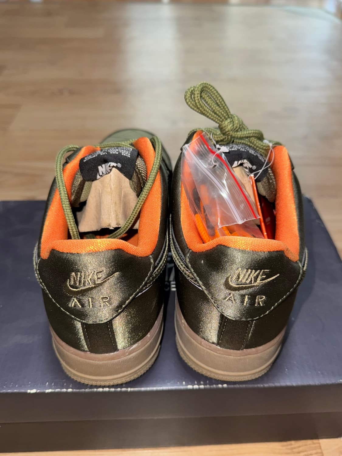 (새상품) 나이키 에어포스 1'07 프리미엄 퀼티드 사틴 팩 카고 카키 상품이미지3