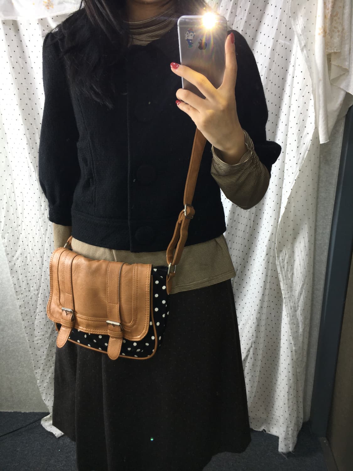 블랙 도트 가죽 크로스백 상품이미지2