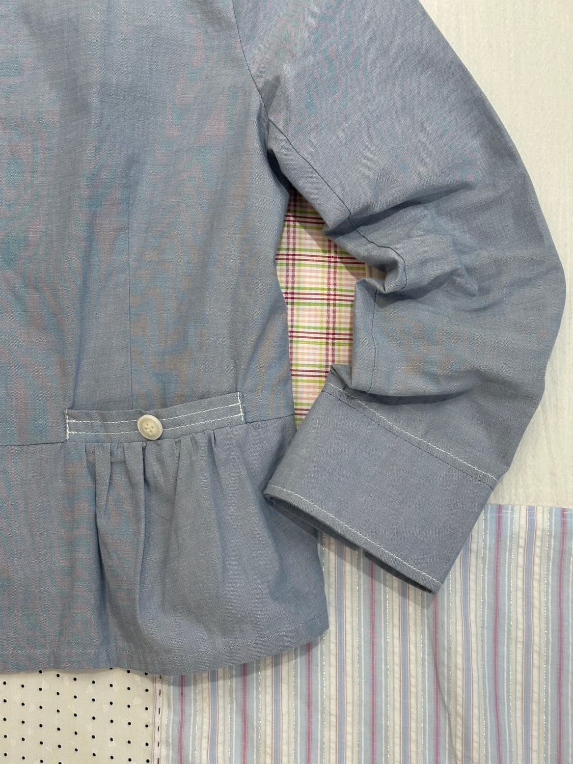 버튼 포켓 연청 블라우스  상품이미지4