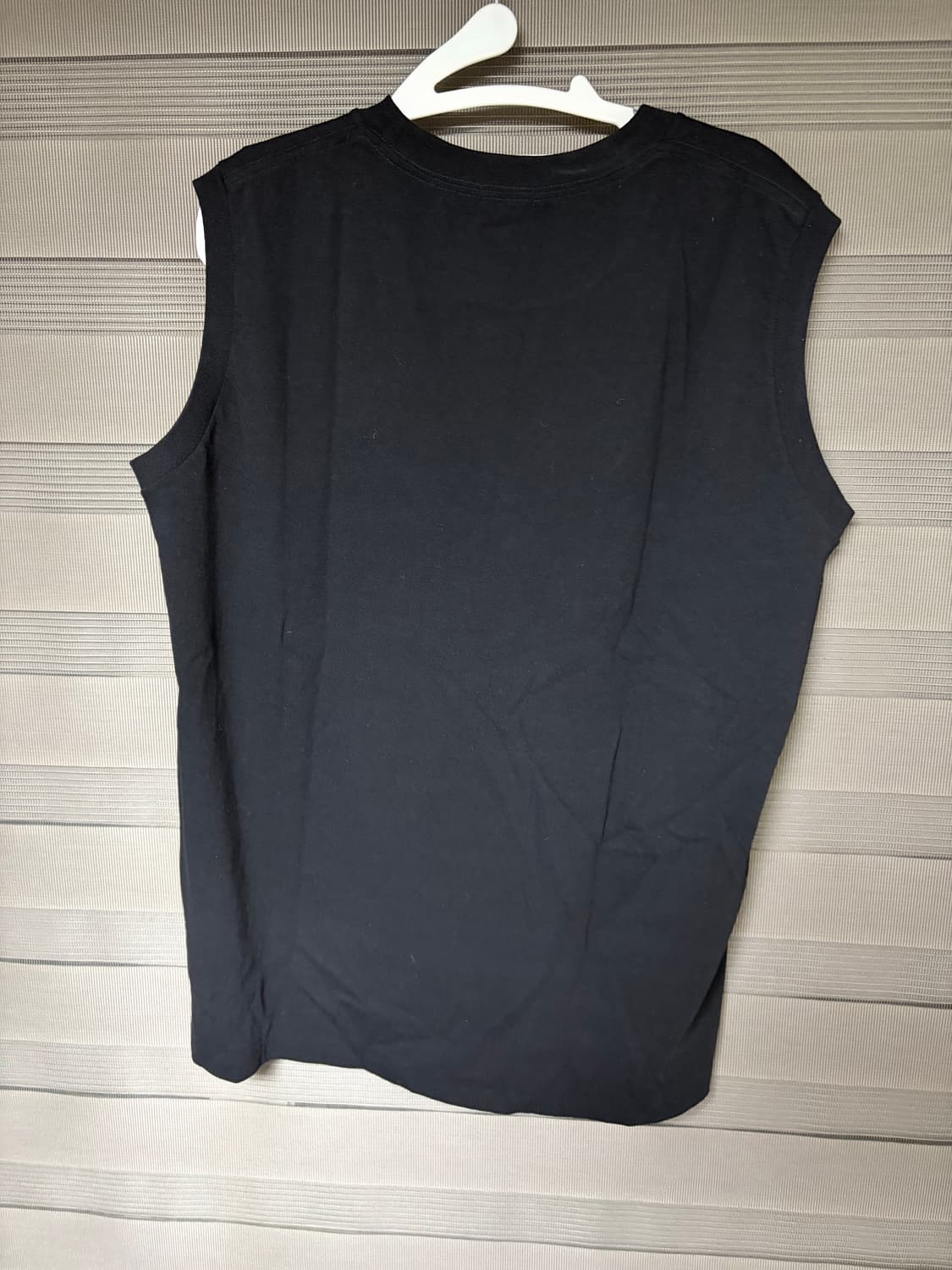 [2] 코모리 25SS 코튼 저지 슬리브리스 블랙 상품이미지4