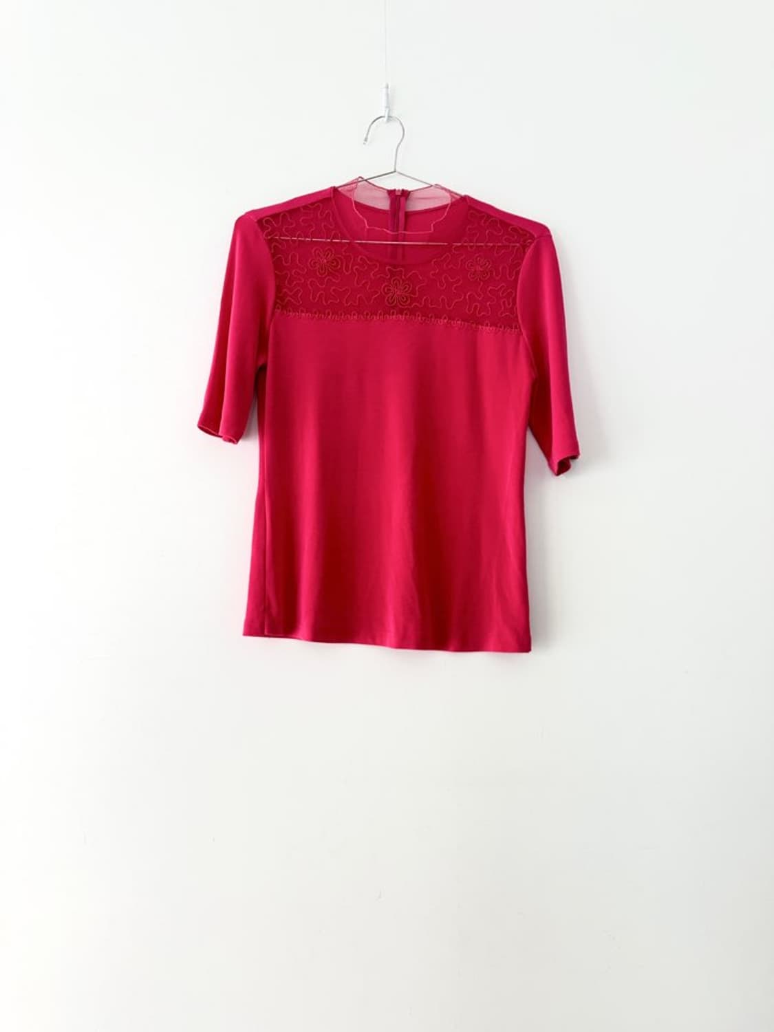 Organza swirl trim tencel top  상품이미지1