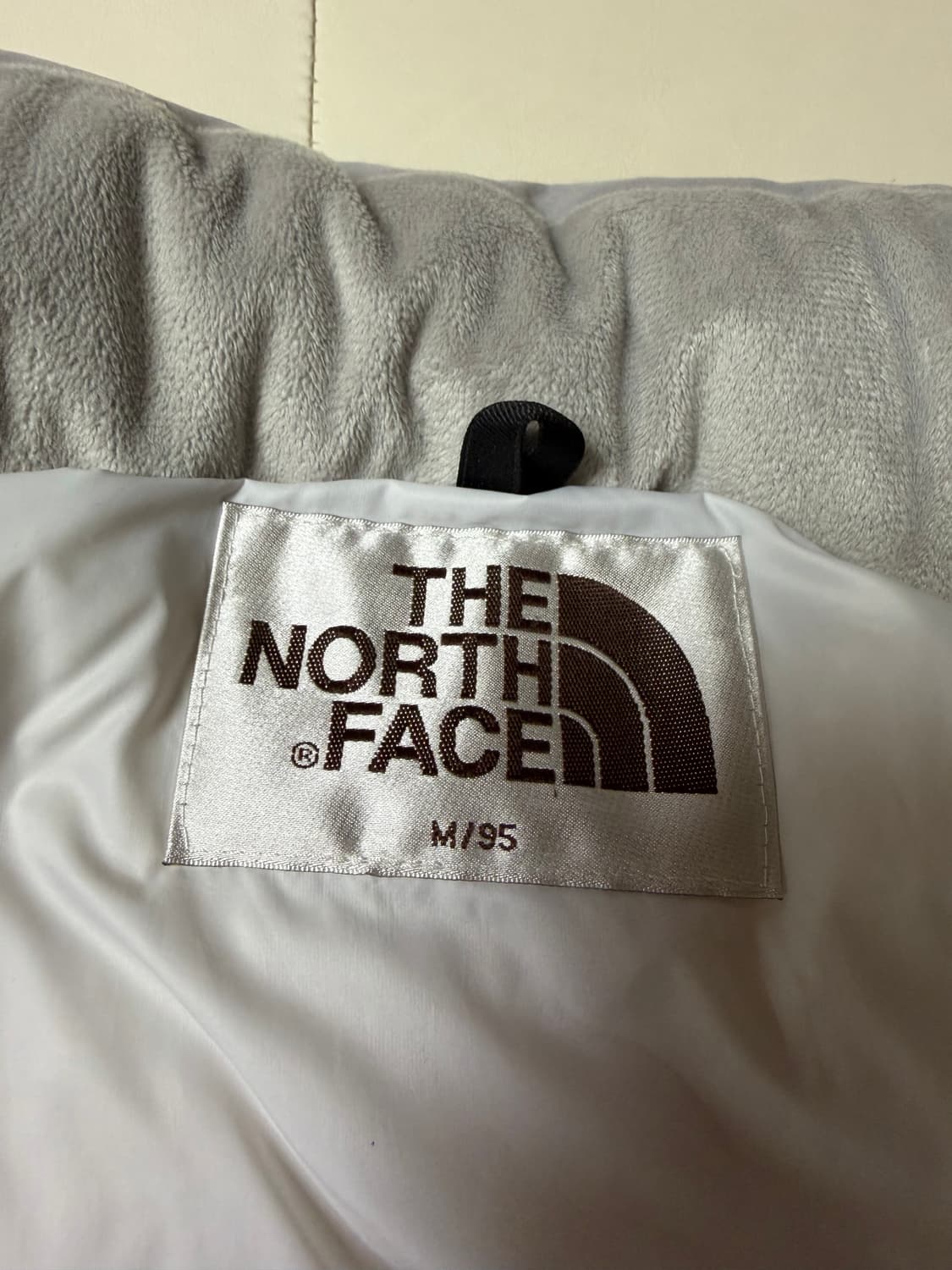 노스페이스 화이트 라벨 노벨티 눕시 다운 자켓 프린트 화이트 상품이미지5