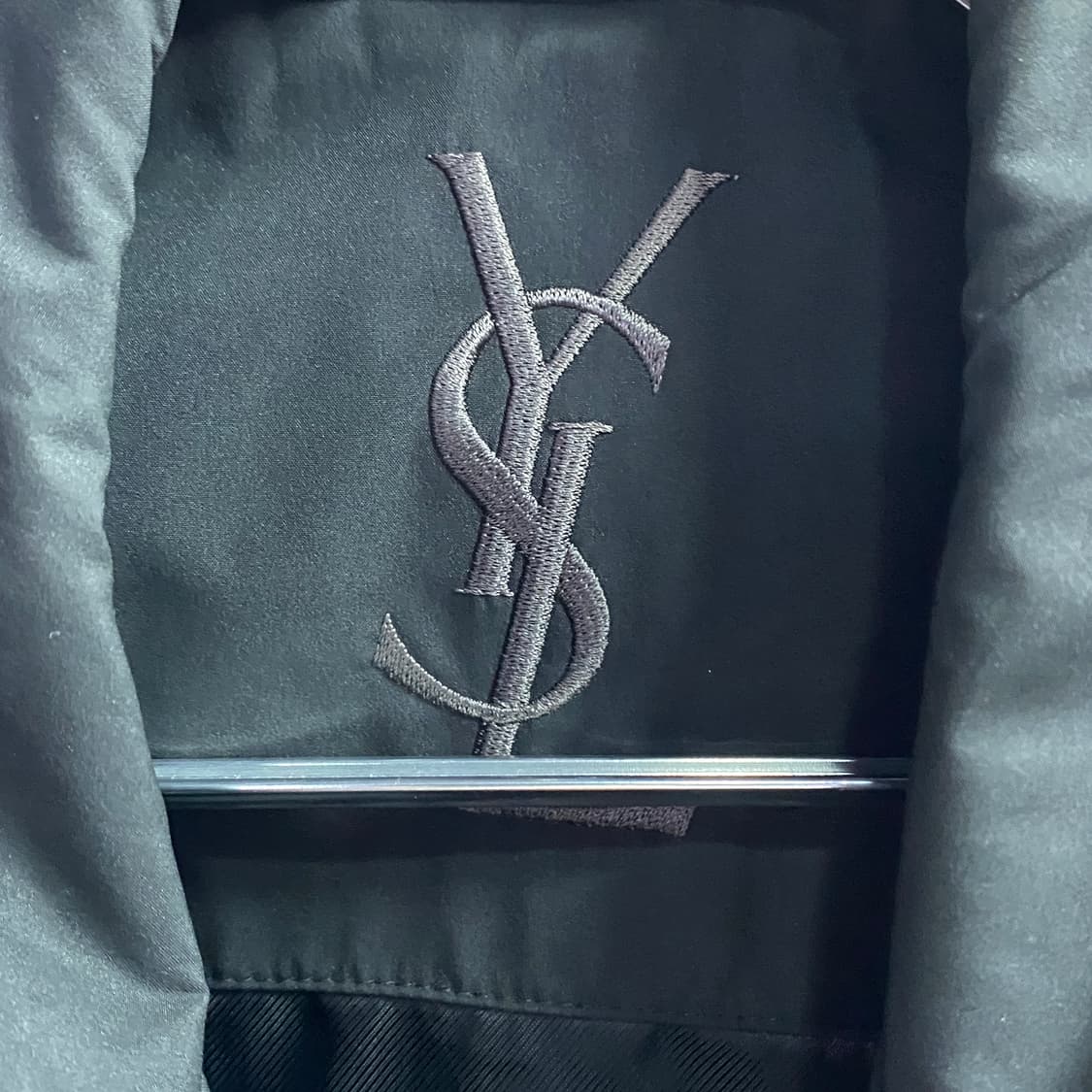 입생로랑 아카이브 스몰 로고 블랙 자켓 B3100 상품이미지4