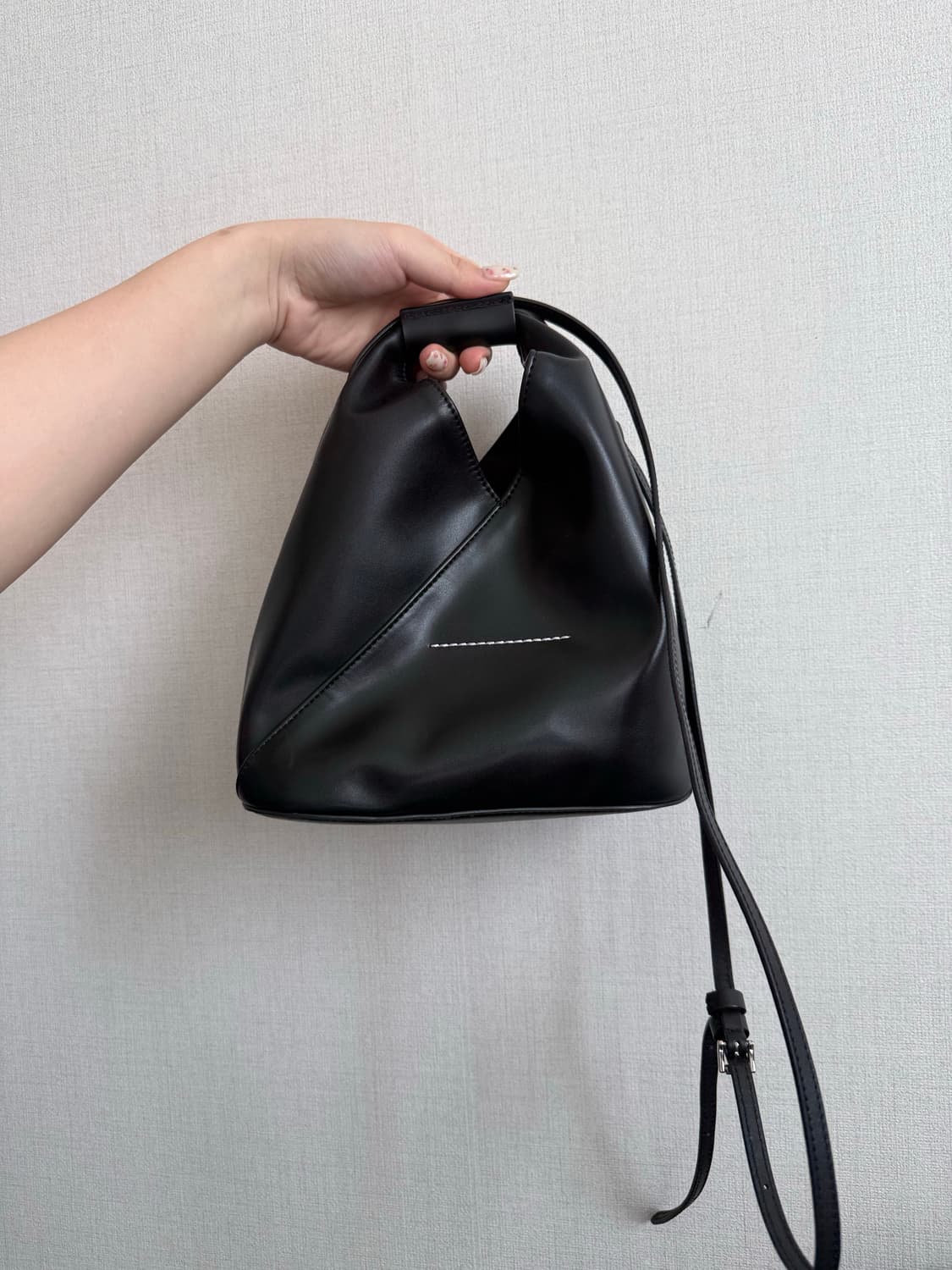 MM6 메종 마르지엘라 재패니즈 클래식 크로스 바디백 블랙 상품이미지3